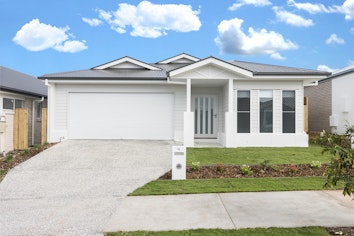 PATRICK 192 HAMPTONS