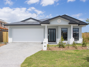 CADENCE 180 HAMPTONS